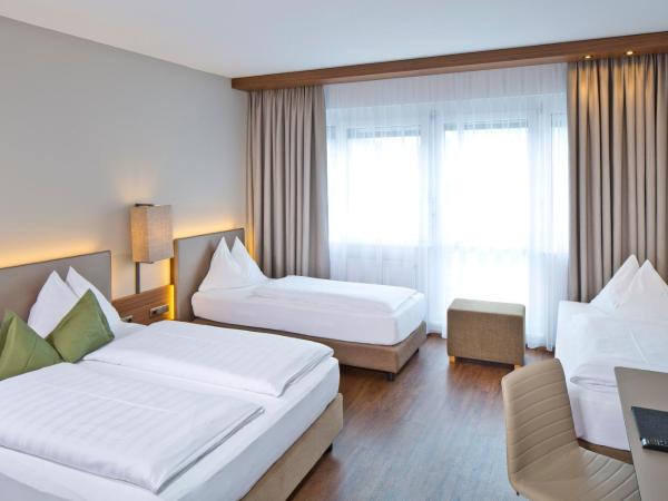 Hotel Penz West : photo 2 de la chambre family room (2 adults + 2 children max. age 15)