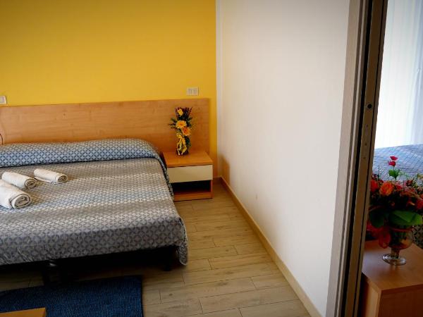 Hotel Frida : photo 2 de la chambre chambre double ou lits jumeaux avec balcon