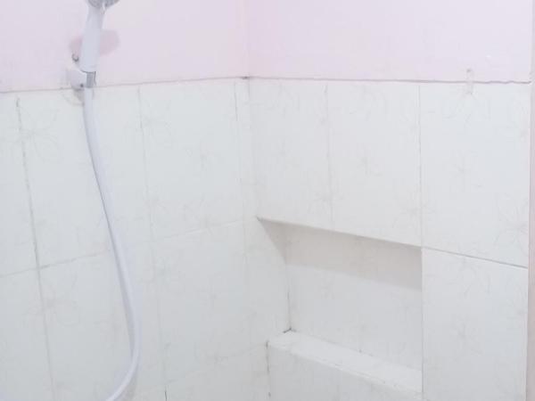 D'Kost Ketintang : photo 5 de la chambre chambre double Économique