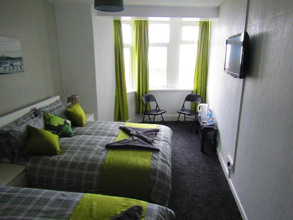 Alderley Hotel Blackpool : photo 2 de la chambre chambre familiale - vue sur mer