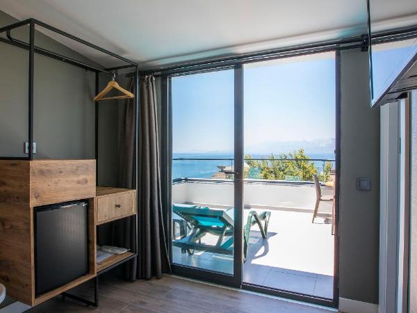 Pure Blanche Hotel : photo 4 de la chambre suite junior avec terrasse