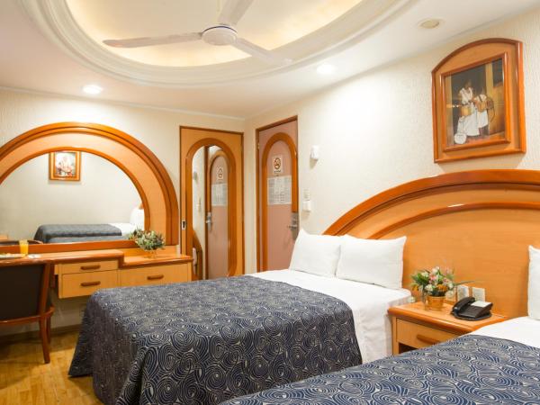 Hotel Diligencias : photo 2 de la chambre chambre quadruple