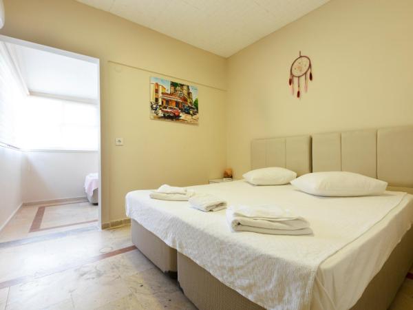 Hayalbaz : photo 10 de la chambre chambre triple - vue sur mer