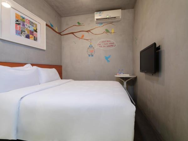 Shenzhen Dongmen Colour Hotel : photo 1 de la chambre mini room （ without window）