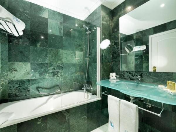 Exe Las Adelfas : photo 1 de la chambre room #9008539