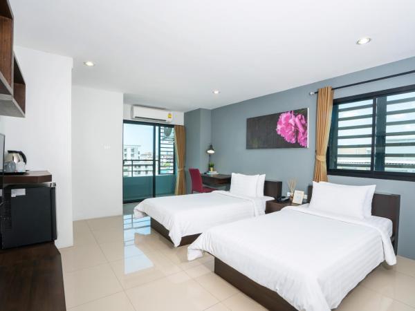 De Botan Srinakarin Hotel & Residence : photo 5 de la chambre chambre lits jumeaux deluxe