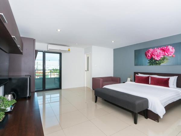 De Botan Srinakarin Hotel & Residence : photo 9 de la chambre suite junior lit king-size