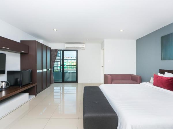 De Botan Srinakarin Hotel & Residence : photo 10 de la chambre suite junior lit king-size