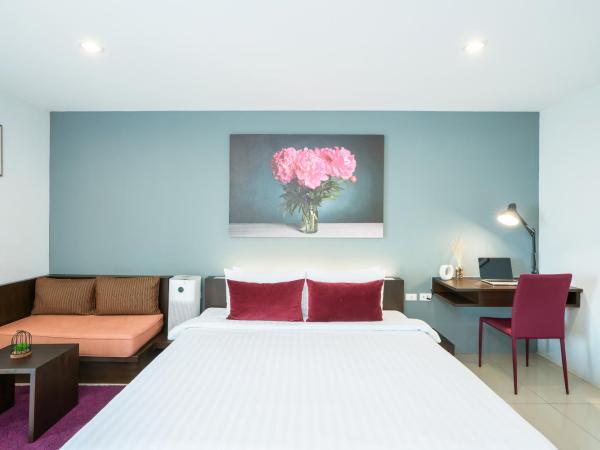 De Botan Srinakarin Hotel & Residence : photo 2 de la chambre suite junior lit king-size