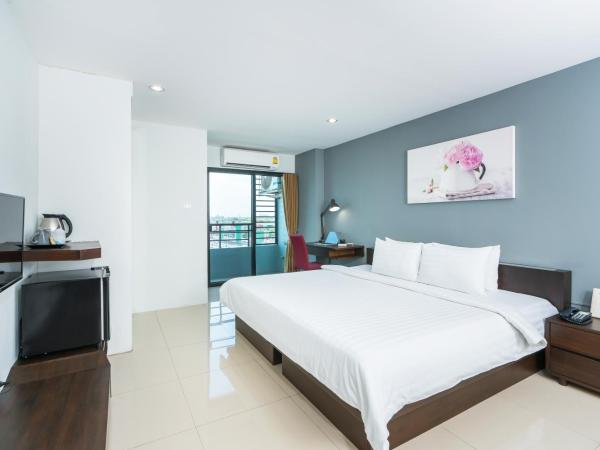 De Botan Srinakarin Hotel & Residence : photo 1 de la chambre chambre super lit king-size deluxe