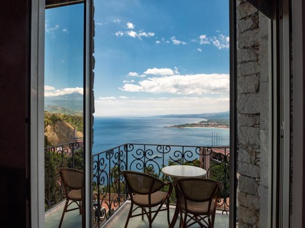 Taormina Park Hotel : photo 1 de la chambre suite junior - vue sur mer