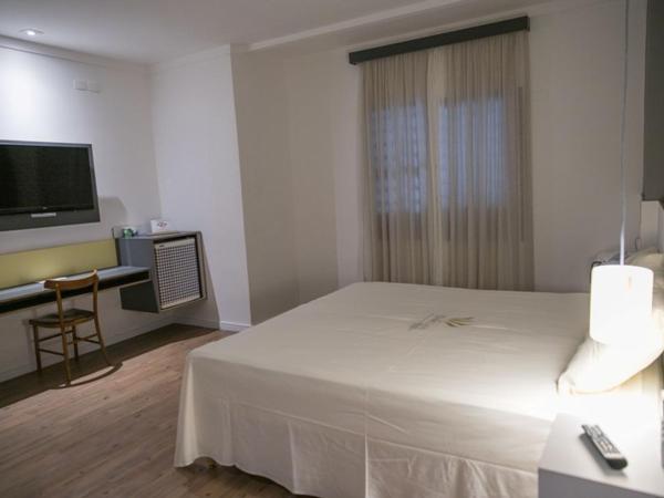 Uniclass Hotel Pinheiros : photo 1 de la chambre chambre lits jumeaux