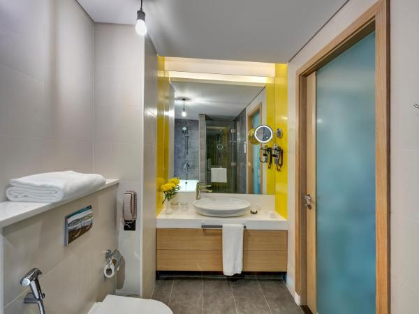 URBAN Al Khoory Hotel : photo 4 de la chambre chambre premium skyline 