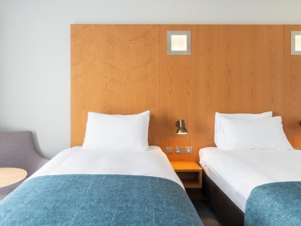 Holiday Inn Bournemouth, an IHG Hotel : photo 6 de la chambre chambre lits jumeaux