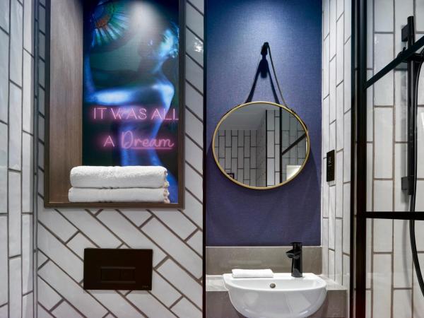 NYX Hotel London Holborn by Leonardo Hotels : photo 5 de la chambre chambre lit super king-size exécutive