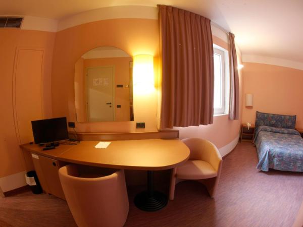 Etoile Du Nord : photo 3 de la chambre chambre simple Économique