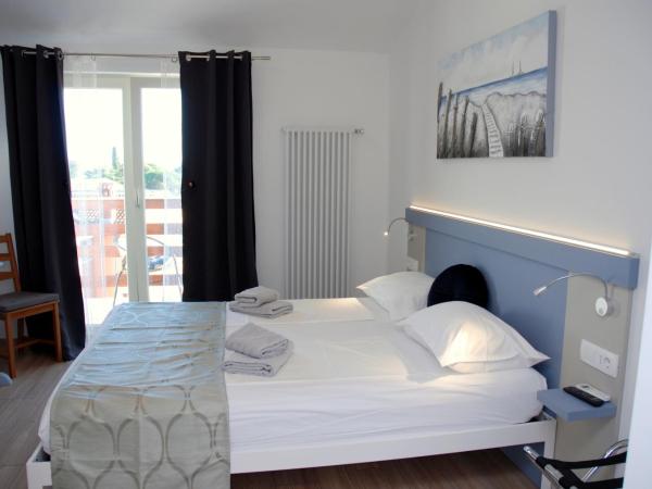 B&B Sea Joy Rovinj : photo 7 de la chambre chambre double deluxe - vue sur mer