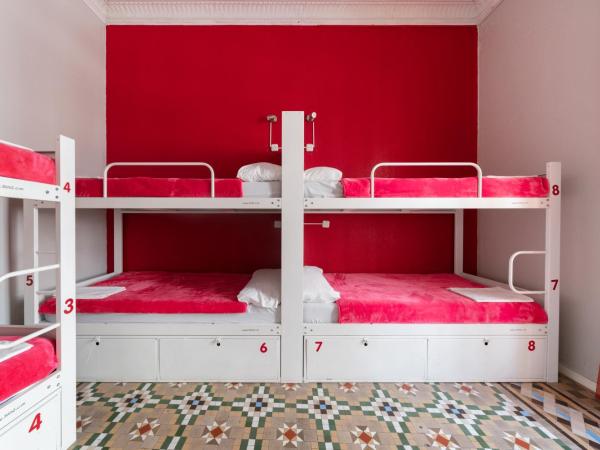 Red Nest Hostel : photo 1 de la chambre 1 lit - dortoir de 12 lits