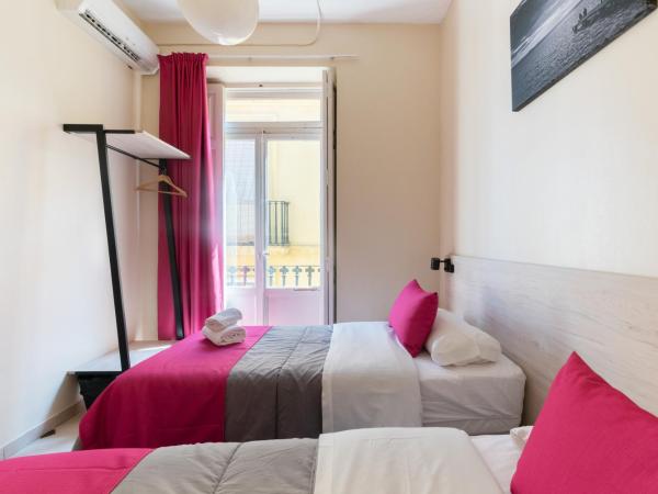 Red Nest Hostel : photo 1 de la chambre chambre lits jumeaux standard avec salle de bains commune