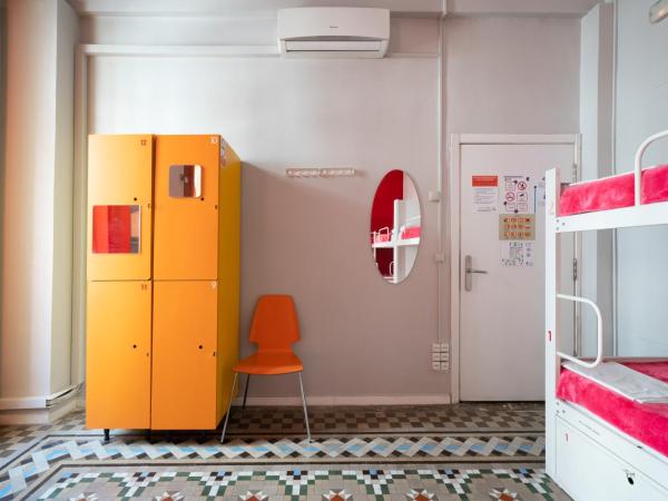 Red Nest Hostel : photo 2 de la chambre lit dans dortoir de 8 lits 