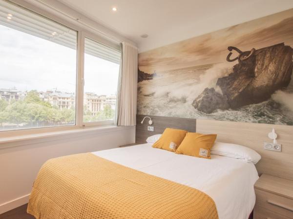 Pensión Riberas del Urumea : photo 7 de la chambre chambre double ou lits jumeaux - vue sur rivière