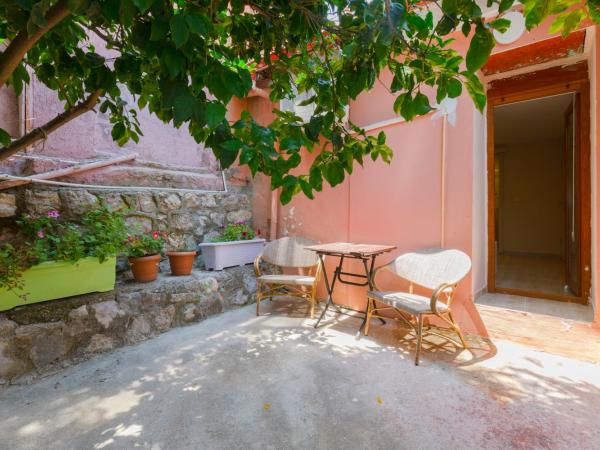 Hayalbaz : photo 1 de la chambre chambre double - vue sur jardin