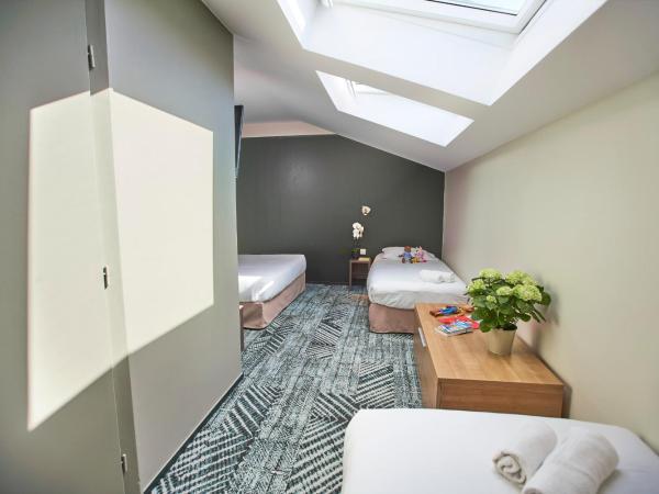 Hotel Loreak : photo 3 de la chambre chambre quadruple