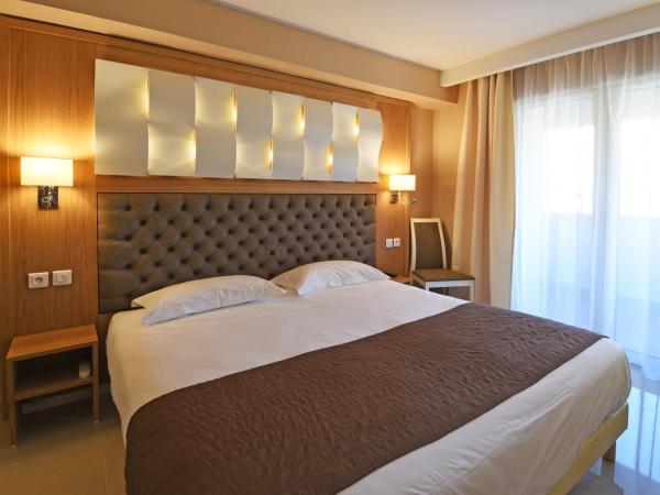 Hotel Tettola : photo 7 de la chambre chambre double avec balcon - vue sur rue