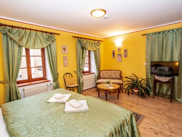 Ubytování u BÍLÉ PANÍ : photo 2 de la chambre chambre double