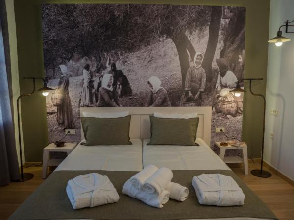 Elia Daliani : photo 3 de la chambre chambre supérieure avec balcon