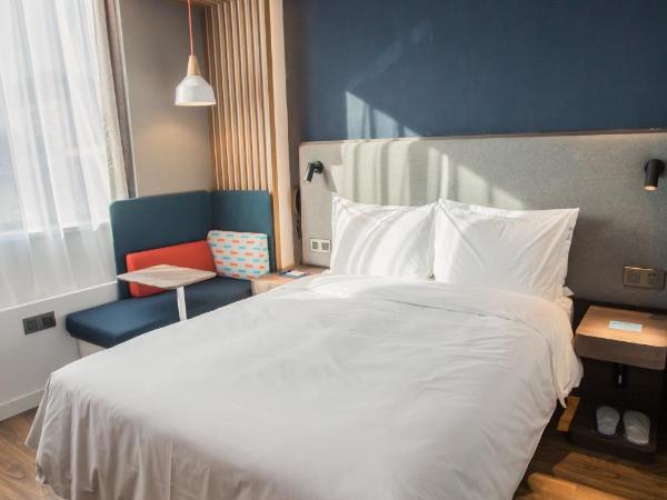 Holiday Inn Express Xi'an Bell Tower, an IHG Hotel : photo 5 de la chambre chambre standard lit queen-size