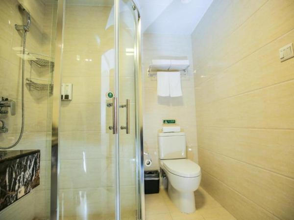 New Knight Royal Hotel Airport and International Resort : photo 5 de la chambre chambre supérieure lit queen-size