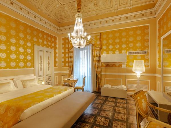 Palazzo Marletta Luxury House Hotel : photo 9 de la chambre chambre double deluxe avec balcon