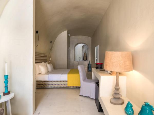 Mythical Blue Luxury Suites : photo 8 de la chambre suite troglodyte exécutive avec jacuzzi chauffé