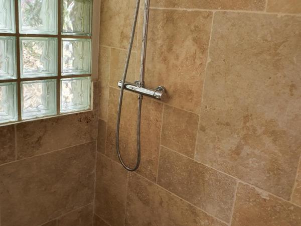 K.N.C.1601 : photo 2 de la chambre chambre double avec terrasse