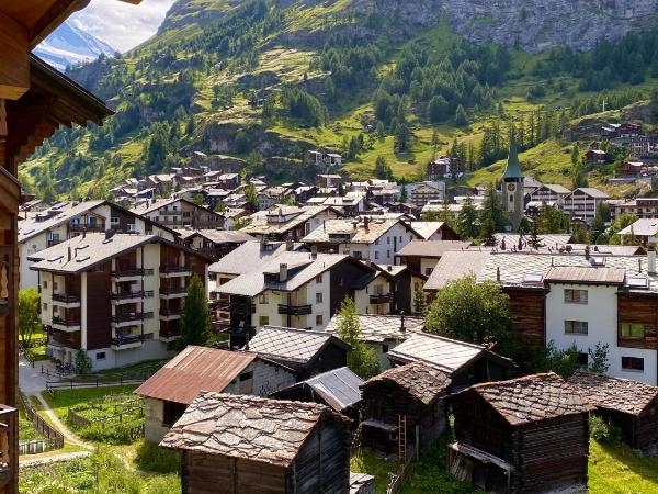 Hotel Capricorn : photo 2 de la chambre chambre double - vue sur village