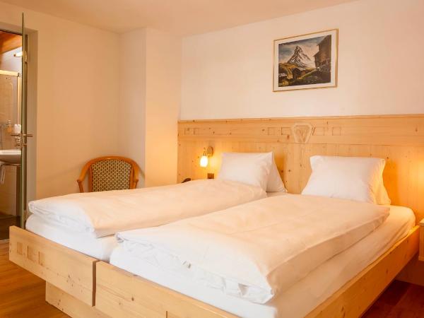 Hotel Capricorn : photo 1 de la chambre chambre double - vue sur village