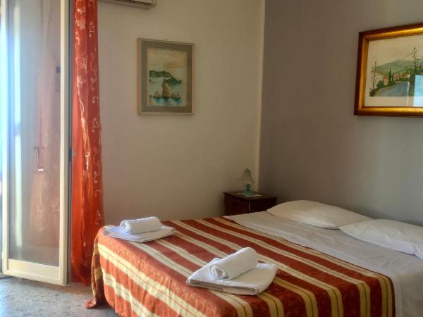 Camere Il Leone : photo 7 de la chambre chambre triple - vue sur mer