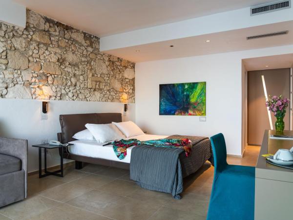 Re Dionisio Luxury Suites : photo 4 de la chambre suite junior