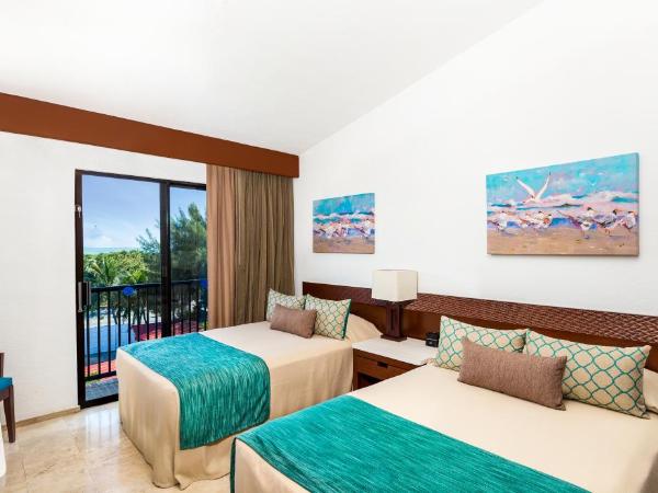 The Royal Cancun All Villas Resort : photo 3 de la chambre villa supérieure principale - vue sur complexe