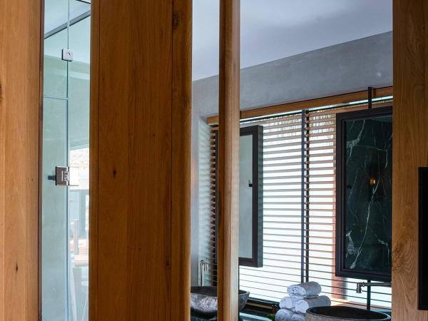 Stella Island Luxury Resort & Spa (Adults Only) : photo 8 de la chambre grand bungalow sur pilotis avec jacuzzi extérieur