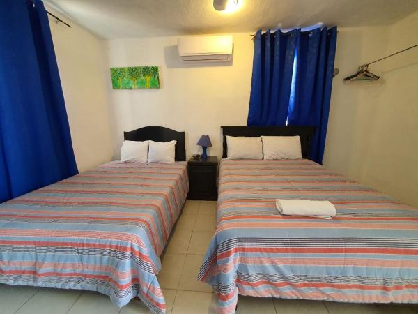 HOSPEDAJE HOLY : photo 2 de la chambre chambre double