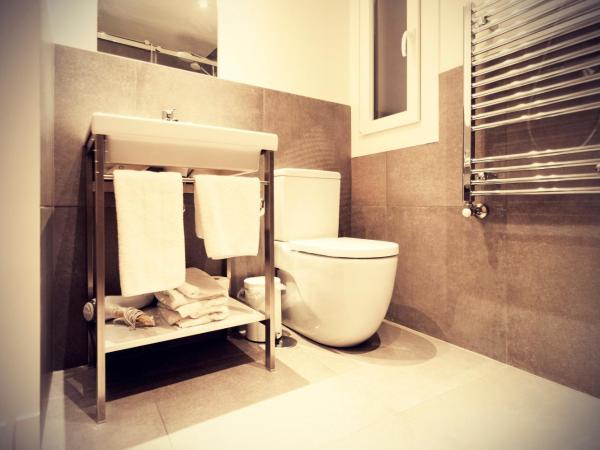 Deniké Grupo Atalaia : photo 1 de la chambre chambre triple