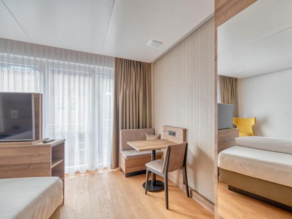 WESTSIDE Hotel : photo 6 de la chambre appartement deluxe