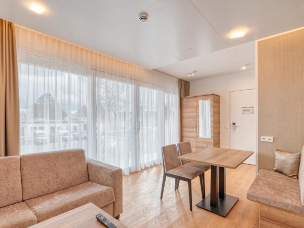 WESTSIDE Hotel : photo 9 de la chambre appartement supérieur