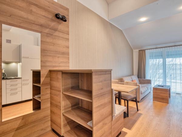 WESTSIDE Hotel : photo 5 de la chambre appartement supérieur