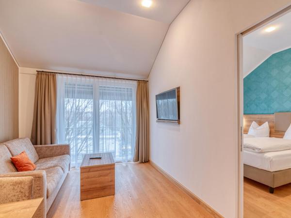 WESTSIDE Hotel : photo 4 de la chambre appartement supérieur