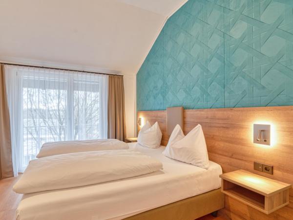 WESTSIDE Hotel : photo 1 de la chambre appartement supérieur