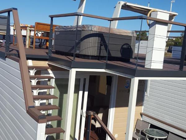 House Boat - Floating House Sofia : photo 2 de la chambre appartement - vue sur mer