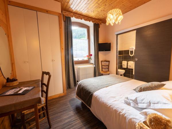 Hotel la Pointe Percee : photo 1 de la chambre chambre double